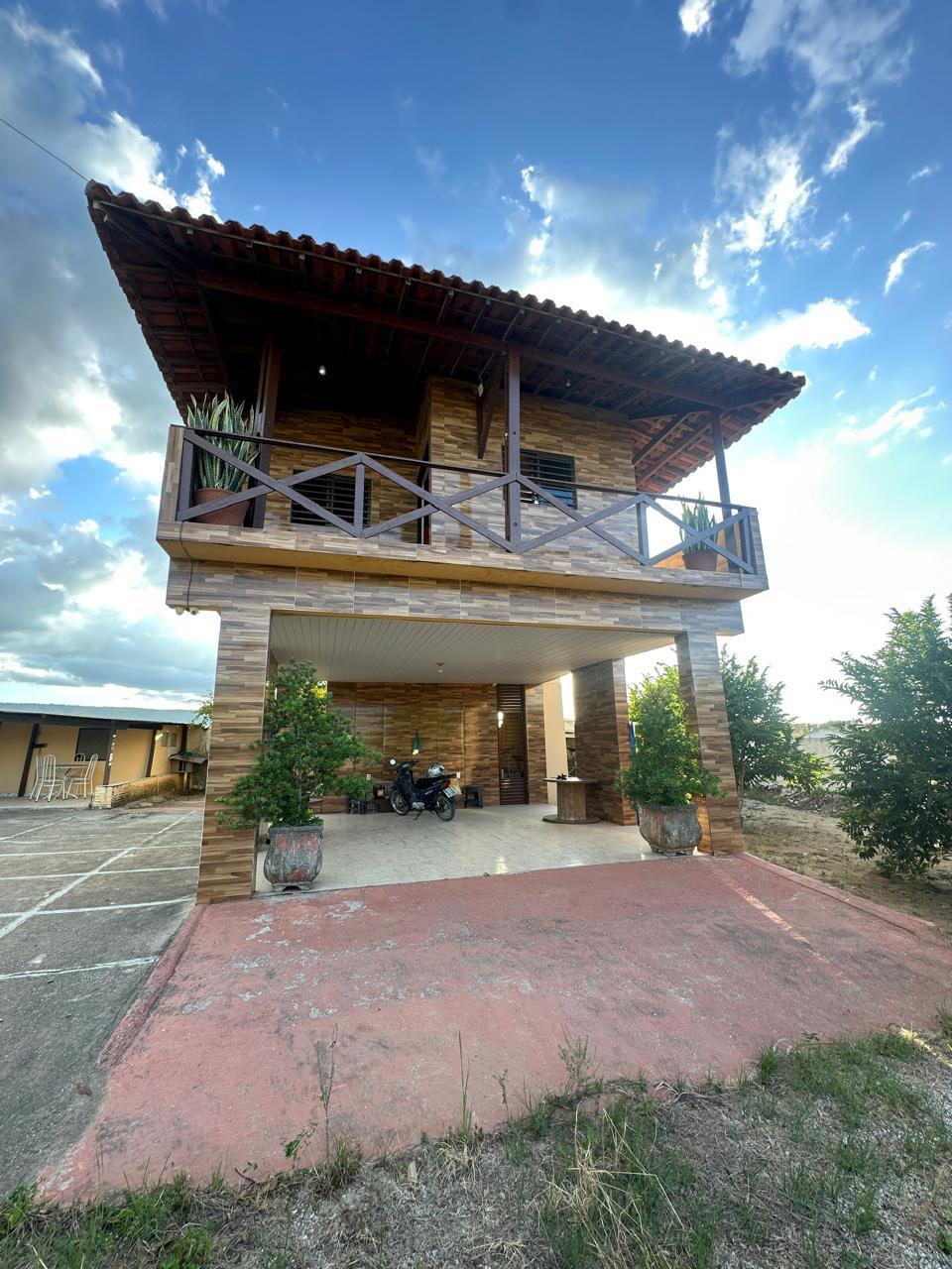 Fachada frontal da casa 1 à venda