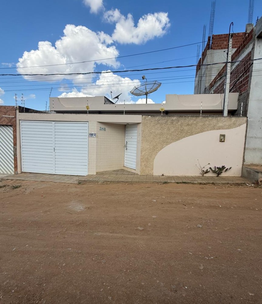 Fachada frontal da casa à venda no Bairro Gold Park 01