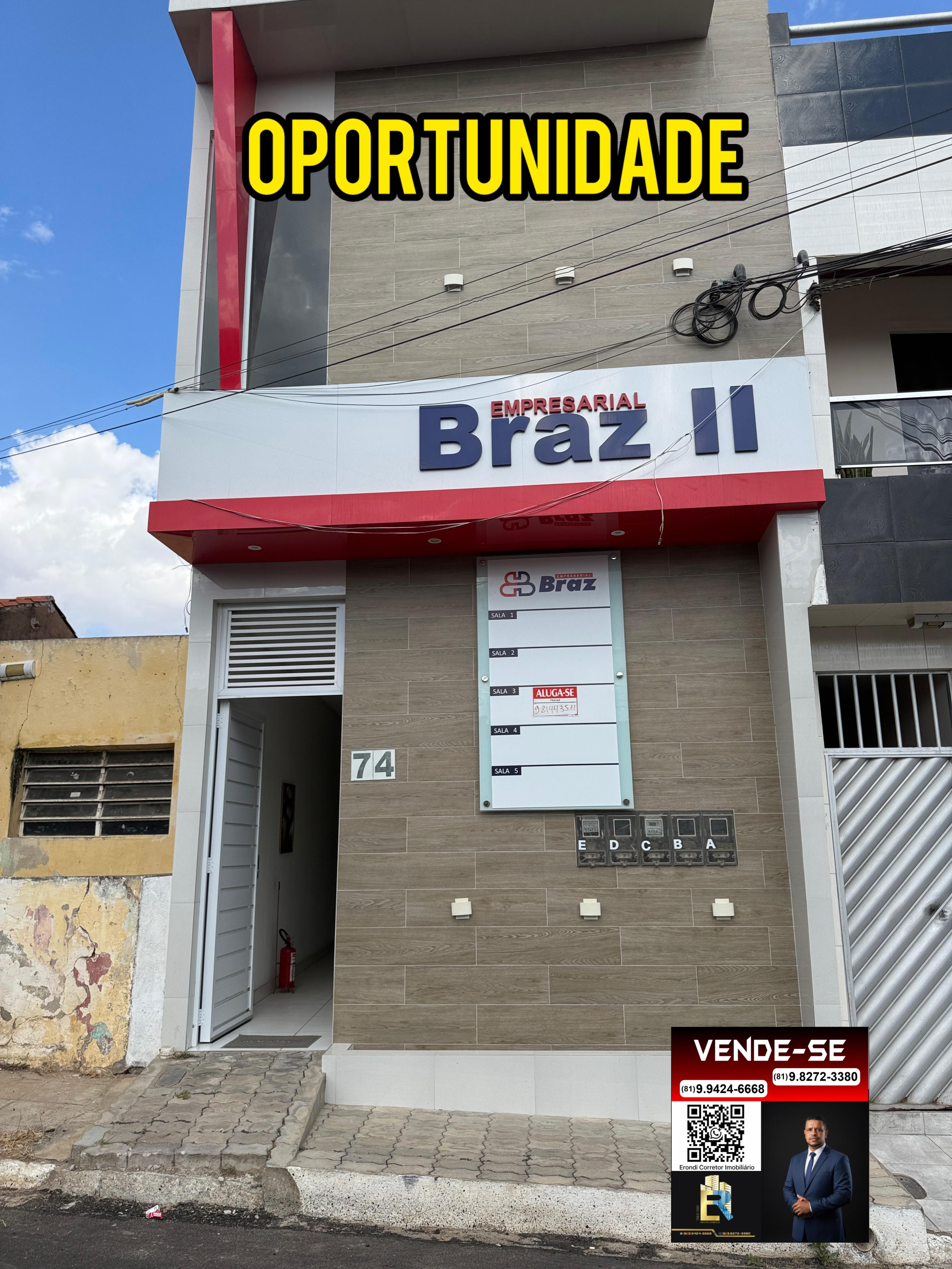 Fachada frontal da casa à venda no Bairro Gold Park 01