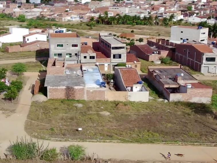 Terreno no Bairro Nova Esperança